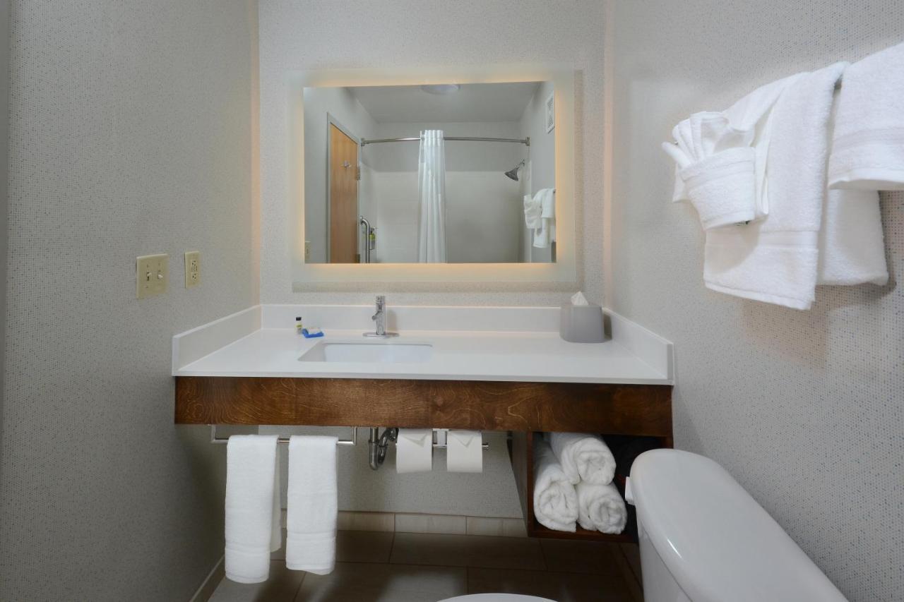 Holiday Inn Express Danville By Ihg Extérieur photo