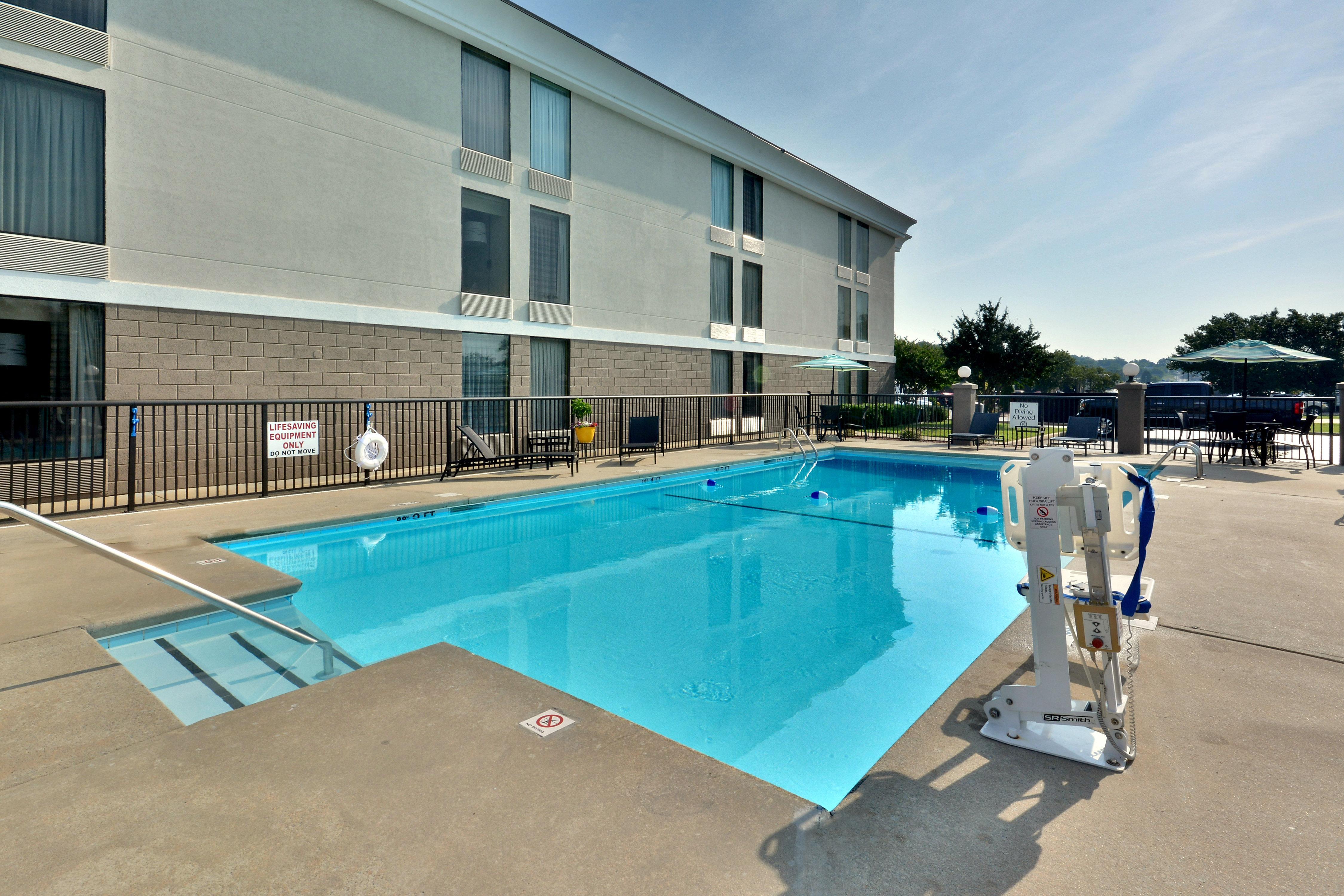 Holiday Inn Express Danville By Ihg Extérieur photo