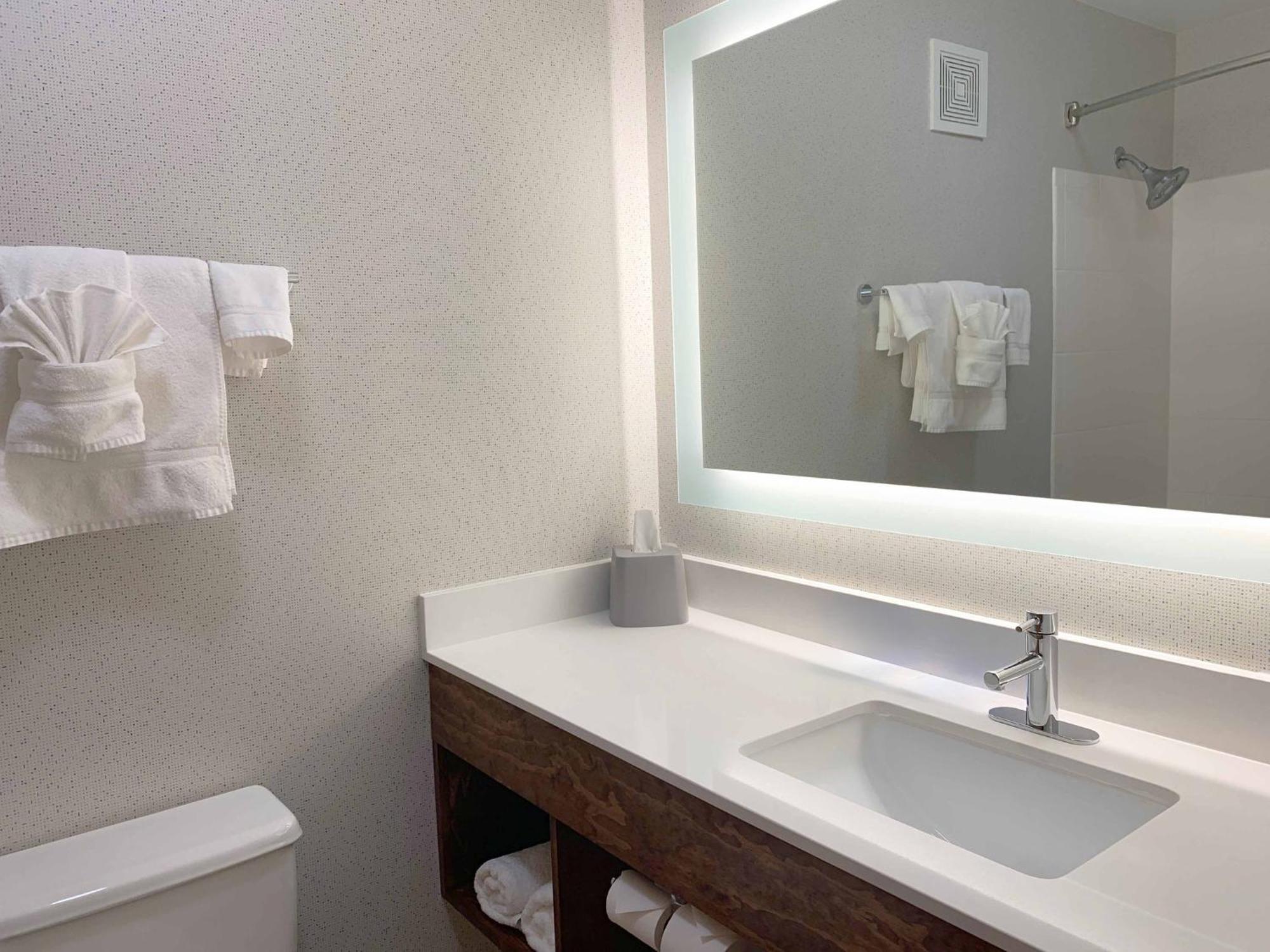Holiday Inn Express Danville By Ihg Extérieur photo