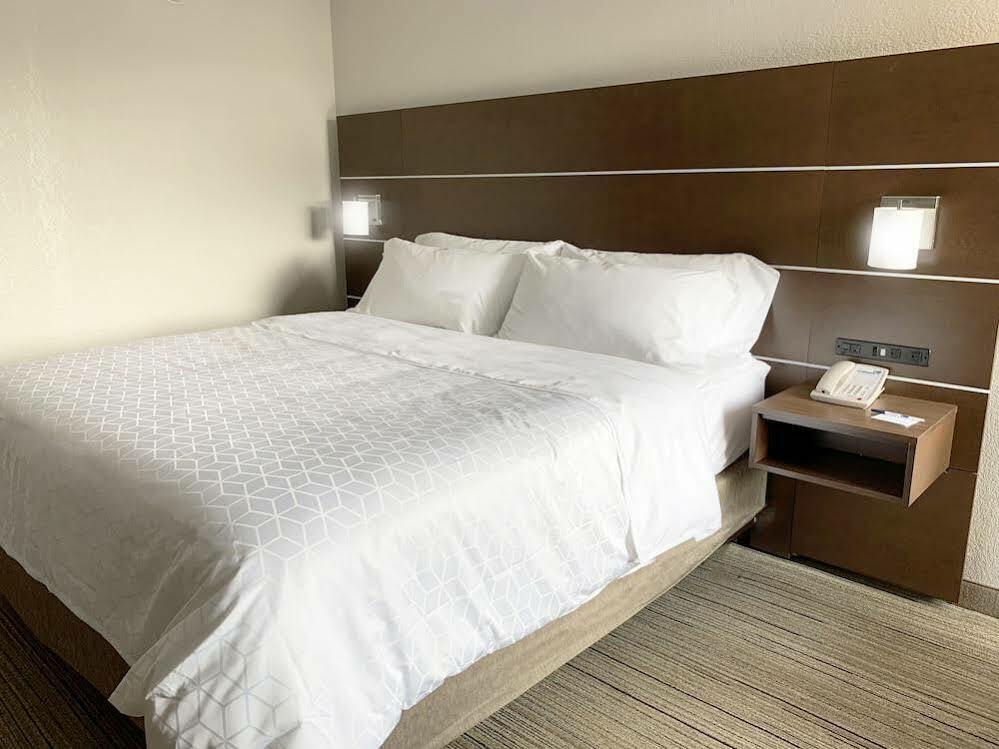 Holiday Inn Express Danville By Ihg Extérieur photo